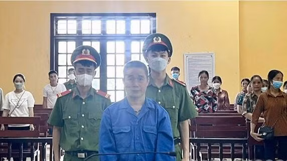 Đất hóa vàng khiến tình người… bạc 