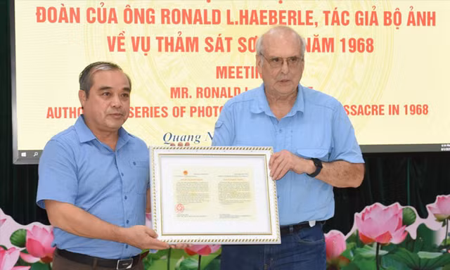 Gửi lại chứng tích đau buồn 