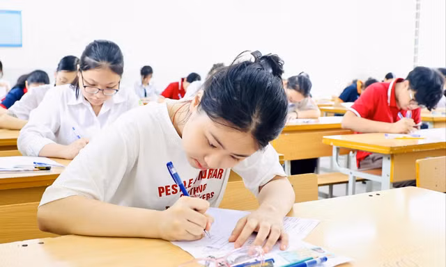 Tuyển sinh vào lớp 10 THPT: Nghịch lý 'cao trượt, thấp đỗ'