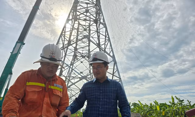 Trên đại công trường 500kV mạch 3 - bài 9: Cha và con chung một công trường 