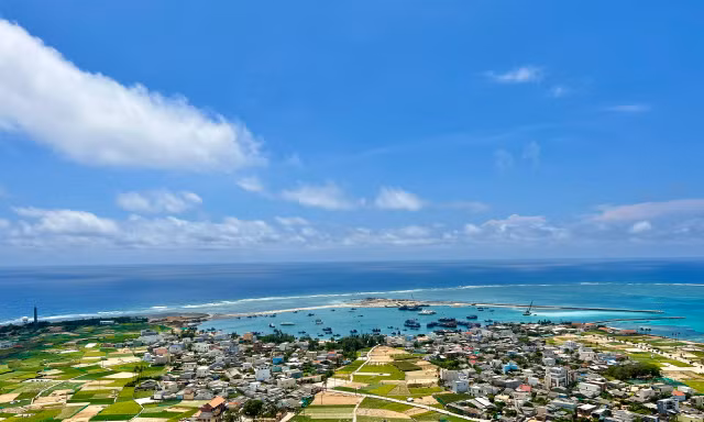 Khuyến cáo du khách, người dân không mang túi ni-lông tới đảo Lý Sơn 