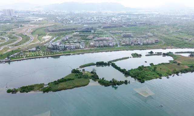 Cảnh hoang tàn của 'siêu' đô thị sinh thái 381ha 'view triệu đô' ở Đà Nẵng 