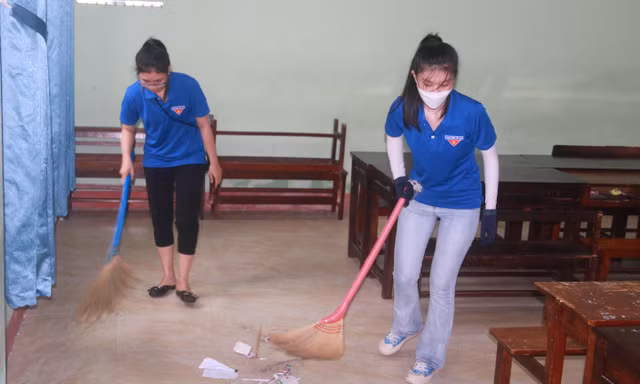 Hàng loạt trường học ở Đà Nẵng thành điểm trú tránh bão 