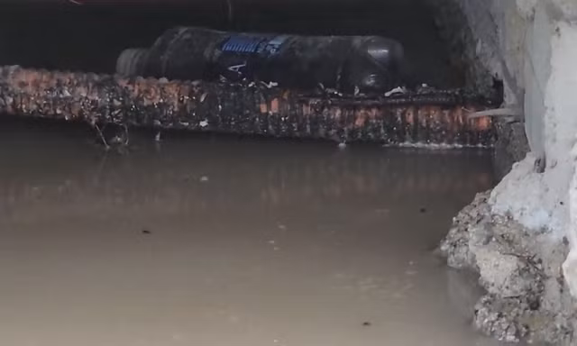 Phát hiện khu du lịch nghi xả nước thải thẳng ra bãi biển Đà Nẵng