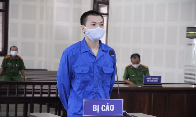 Bị cáo người Trung Quốc Xiao Guiping tại toà. 