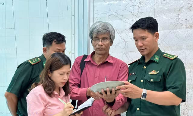 Quảng Ngãi: Số gốm sứ ngư dân khai thác là cổ vật thời Minh – Thanh