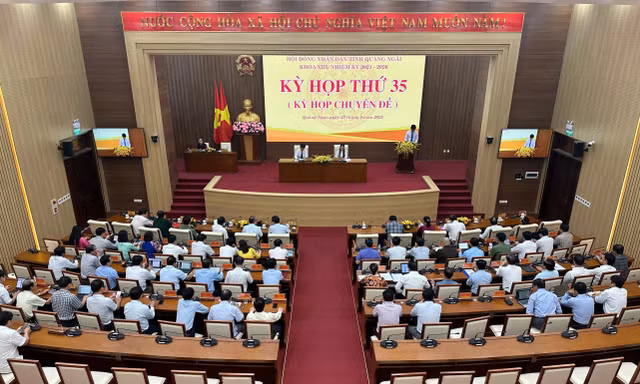 Quảng Ngãi điều động 40 cán bộ từ tỉnh về công tác tại các xã