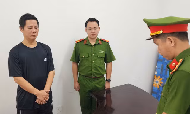 'Nổ' quan hệ với nhiều lãnh đạo để lừa đảo lấy tiền 'tách thửa'