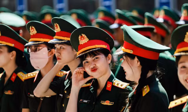 Rạng rỡ những 'bóng hồng' tham gia diễu binh mừng 80 năm Quốc khánh