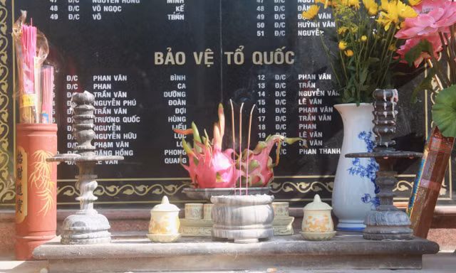 Xúc động lễ tưởng niệm 64 liệt sĩ Gạc Ma ở Đà Nẵng