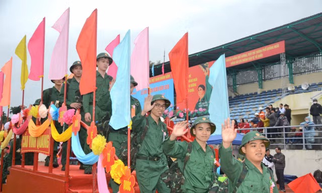 Trốn nhập ngũ, hai thanh niên ở Quảng Ngãi bị phạt 125 triệu đồng