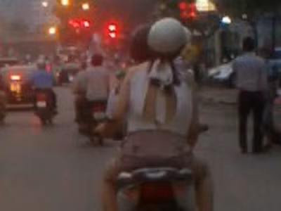 Đắng chát vị ‘trái cấm’