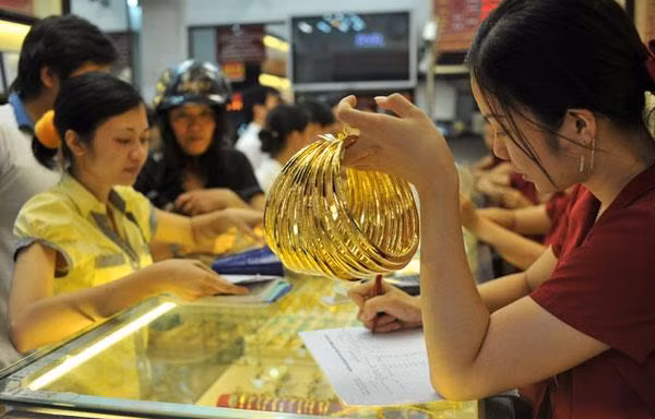 Giá vàng trong nước giảm nhẹ