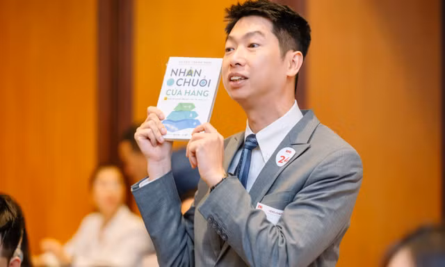 Chuyên gia, tác giả Phùng Thanh Ngọc ra mắt cuốn sách đầu tiên tại Việt Nam về ‘Nhân chuỗi cửa hàng’