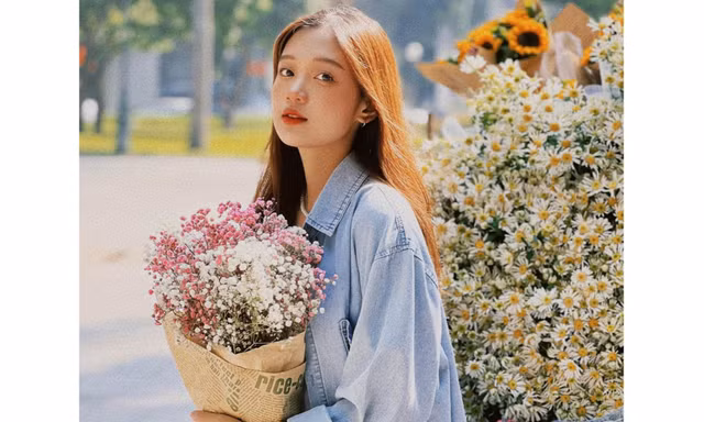 Nữ sinh kinh tế Lê Thị Thùy Dương: 'Lạc quan giúp mình vững bước vượt qua mọi gian khó cuộc sống'