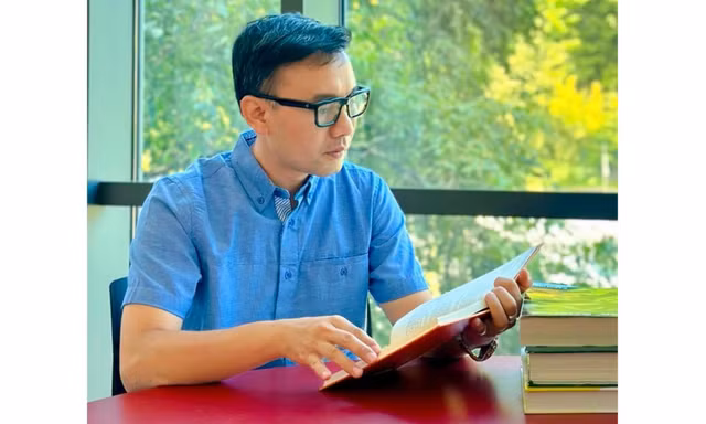 Ông bố của chủ nhân hàng loạt học bổng các trường Đại học uy tín ở Mỹ chia sẻ về kinh nghiệm chuẩn bị hồ sơ hiệu quả
