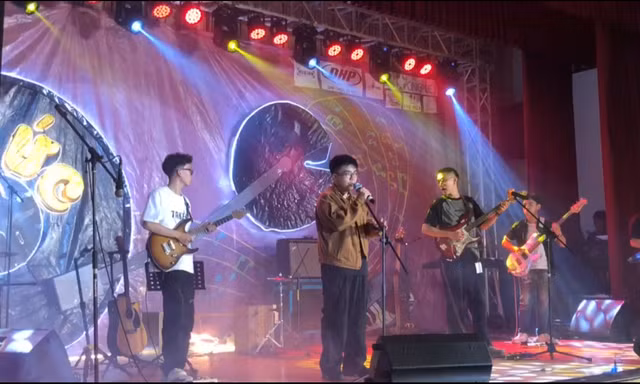 CLB Guitar Trường Đại học Y - Dược, Đại học Huế gây quỹ vì bệnh nhân: Đêm nhạc của những tấm lòng