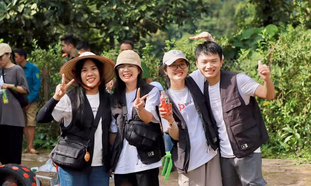 'Đi Cùng Mây': Khi du lịch kết hợp thiện nguyện