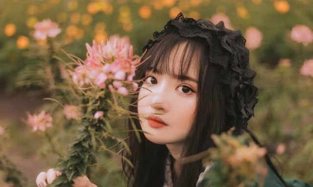 'Chao đảo' với vẻ đẹp thuần khiết của nữ sinh Đại học Kinh tế sở hữu profile 'khủng'