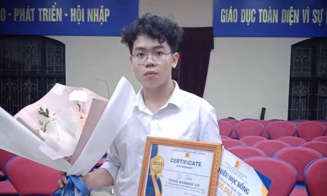 Vượt qua mặc cảm, nam sinh Hải Dương là đại sứ truyền thông của nhiều hoạt động lớn