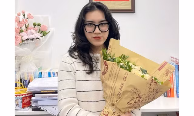 Nữ sinh Ngoại thương chinh phục học bổng toàn phần ACCA, đạt chứng chỉ CFA danh giá