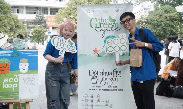 Dự án Eco Loop Đổi nhựa lấy sen: Thông điệp bảo vệ cuộc sống xanh của sinh viên AJC
