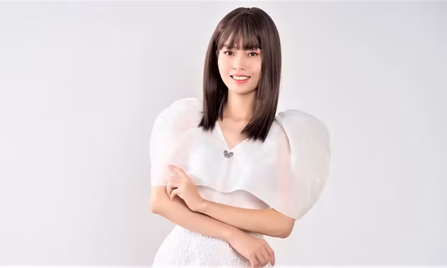 Cô giáo 9X xinh đẹp truyền động lực chinh phục điểm 9, 10 môn Tiếng Anh 