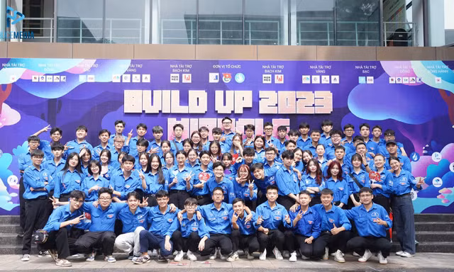 Sôi động chuỗi chương trình chào Tân sinh viên K68 HUCE với chủ đề BuildUp 2023: Miracle