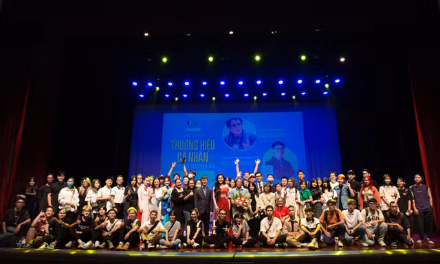 Xây dựng thương hiệu cá nhân trong kỷ nguyên 4.0