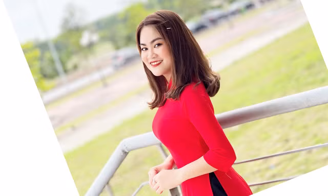Tân Đảng viên xinh đẹp, tài năng ngành Công nghệ sinh học