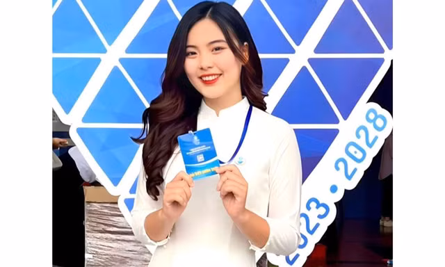 Phó Chủ tịch Hội sinh viên TMU đạt GPA 4.0/4.0, là Đoàn viên xuất sắc nhiều kỳ học liên tiếp