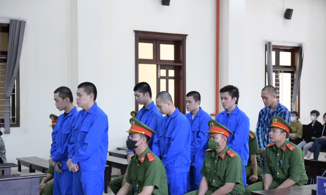 Bị đâm chết vì nói bồ của bạn nhậu có nhiều bạn trai