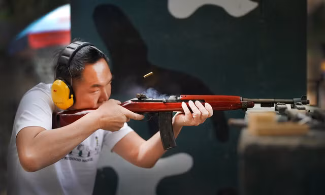 Trải nghiệm bắn đạn thật, khám phá đường hầm địa đạo Củ Chi 