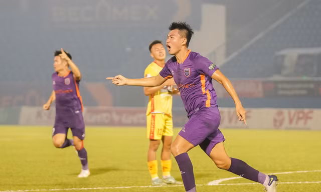 Lội ngược dòng thuyết phục, B.Bình Dương khiến Thanh Hoá ra về trắng tay