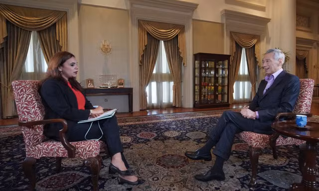 Thủ tướng Singapore Lý Hiển Long trong cuộc trả lời phỏng vấn BBC. (Ảnh: BBC)