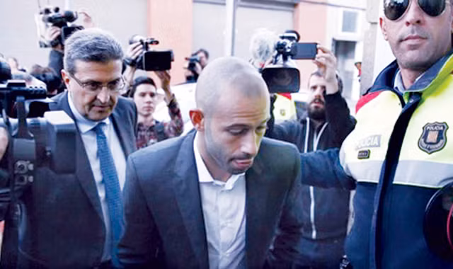 Mascherano thoát án tù sau khi thừa nhận hành vi trốn thuế.