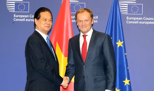 Ngày 2/12 tại Brussels, Thủ tướng Nguyễn Tấn Dũng gặp Chủ tịch Hội đồng châu Âu Donald Tusk. Ảnh: TTXVN