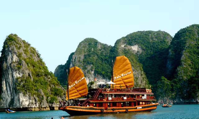 Siết quản lý vịnh Nha Trang