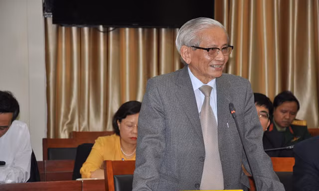 GS. NGND. Phan Huy Lê để lại cho đời di sản về học thuật, đạo đức. Ảnh: Mạnh Thắng.