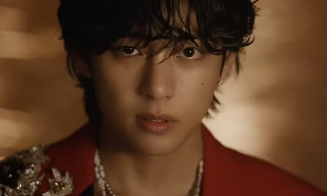 Winter Ahead - V BTS mở ra thế giới tựa thần thoại, đẹp như tranh nhưng "rợn người"