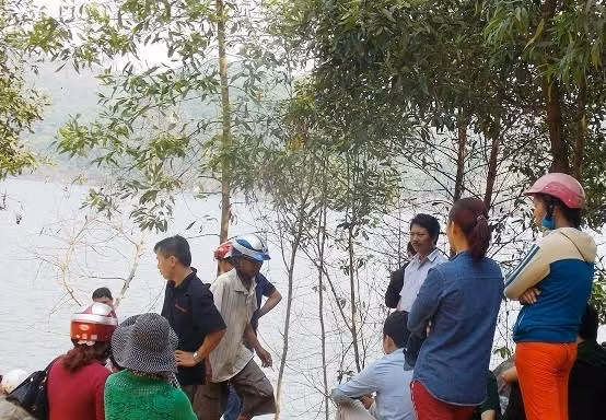 Phát hiện thi thể đôi nam nữ trên sông Tranh