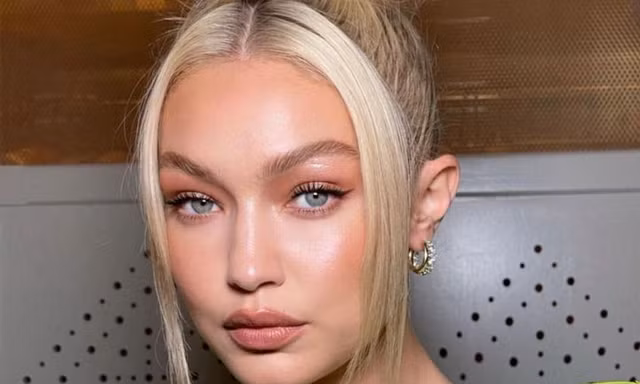 Gigi Hadid thừa nhận dễ chạm tay hơn đến thành công nhờ "sinh ra từ vạch đích" 