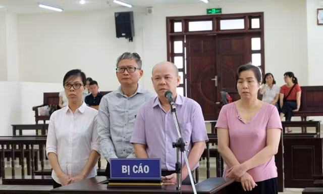 Những người kháng cáo tại tòa phúc thẩm.