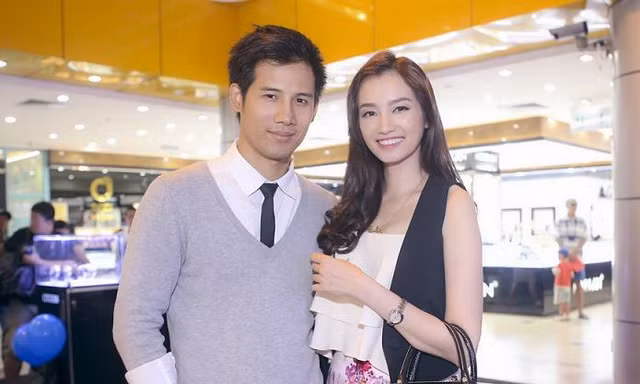 Trúc Diễm xinh đẹp và gợi cảm bên người mẫu Thanh Thức.