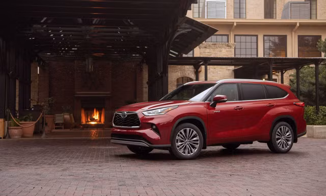 Toyota sắp tung thêm mẫu xe Grand Highlander?