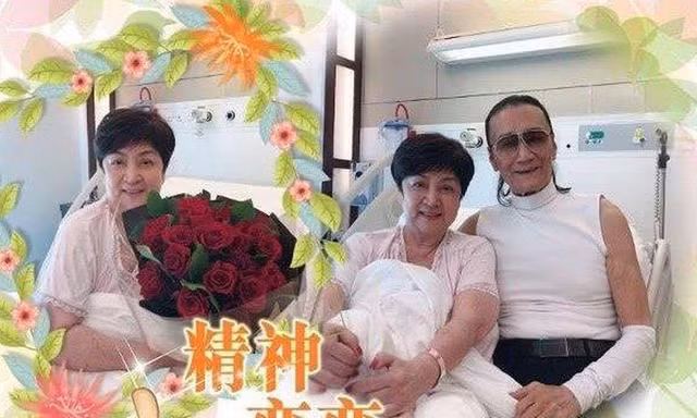 Cha Tạ Đình Phong 82 tuổi yêu lại vợ cũ sau 43 năm ly hôn