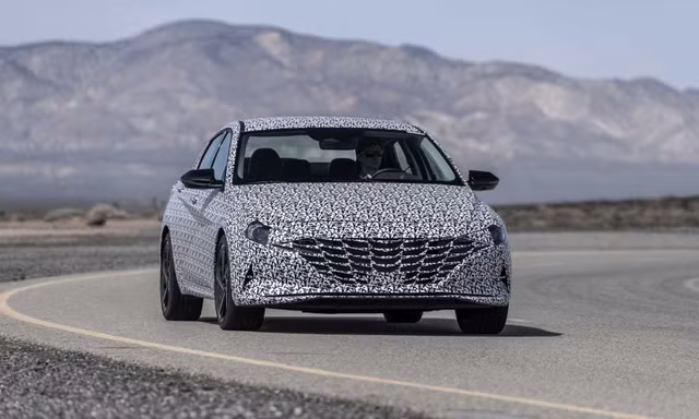 Hyundai Elantra sắp có phiên bản hiệu suất cao N Line 2021