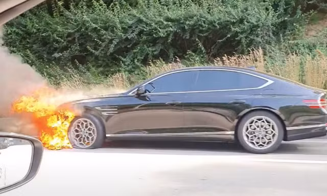 Genesis G80 thế hệ mới bốc cháy tại Hàn Quốc