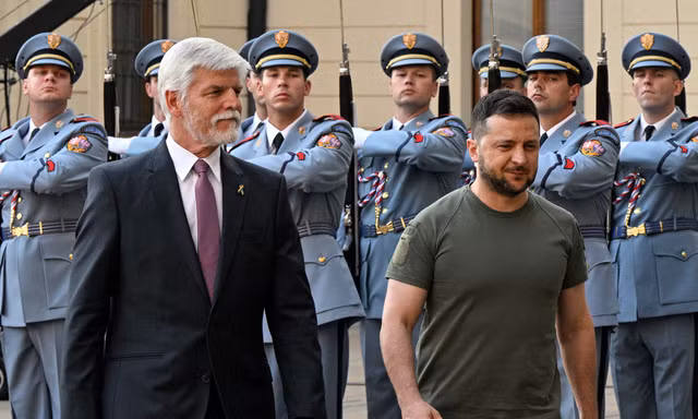 Tổng thống Zelensky nói Ukraine mong nhận được 'tín hiệu rõ ràng' từ NATO