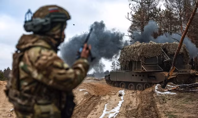 Xung đột Nga - Ukraine ngày 21/2: Máy bay không người lái Nga nhắm vào Kiev trong cuộc tấn công quy mô lớn